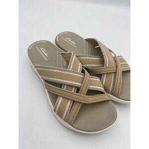 Clarks Cloudsteppers Women's Slide Sandals Beige Tan‎ Cross Strap Comfort US 5
